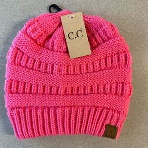 Cable Knit Beanie - NWT